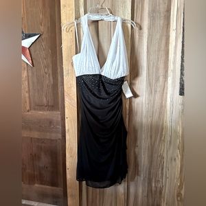 DJ-Jaz black and white dress size 16 new with tags